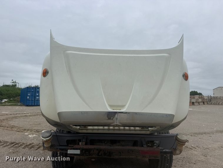 image for item DO8513 2008 International WorkStar 7500 water truck
