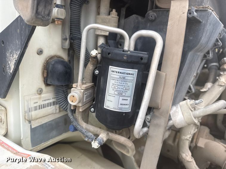 image for item DO8513 2008 International WorkStar 7500 water truck