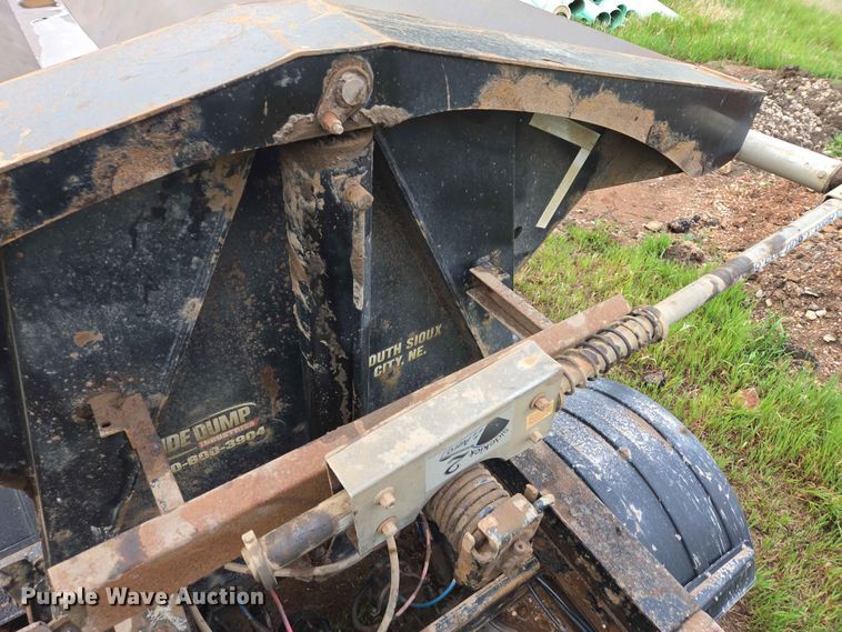 image for item DP8919 2013 Side Dump Industries DS47CAR3 side dump trailer