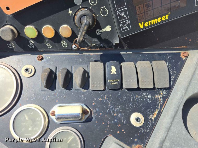 image for item DP8920 2010 Vermeer D24x40 Series II directional boring unit