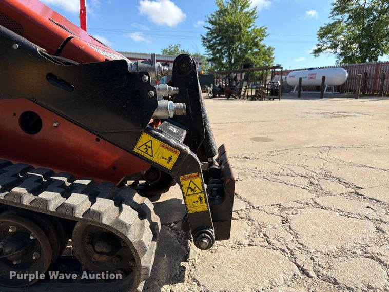 image for item DQ7765 2019 Ditch Witch SK1050 compact utility loader
