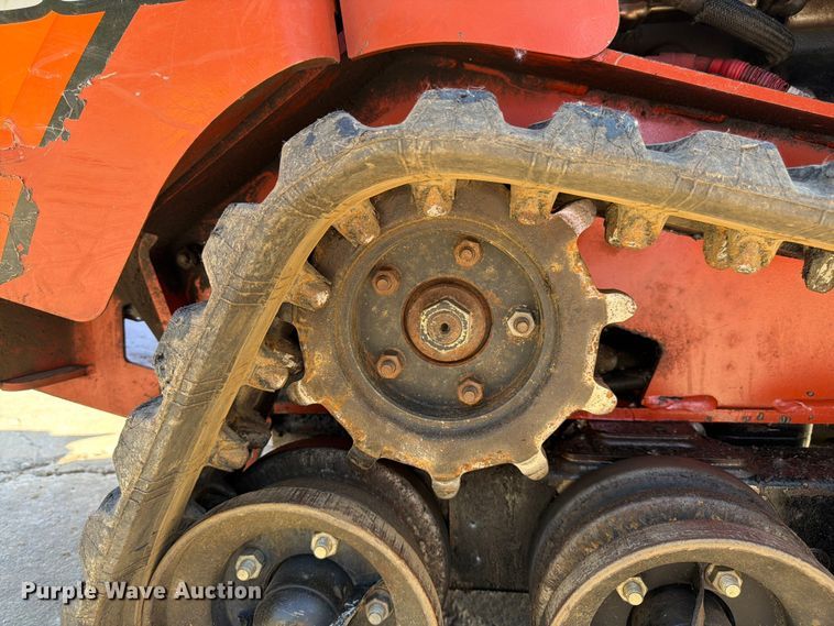 image for item DQ7765 2019 Ditch Witch SK1050 compact utility loader