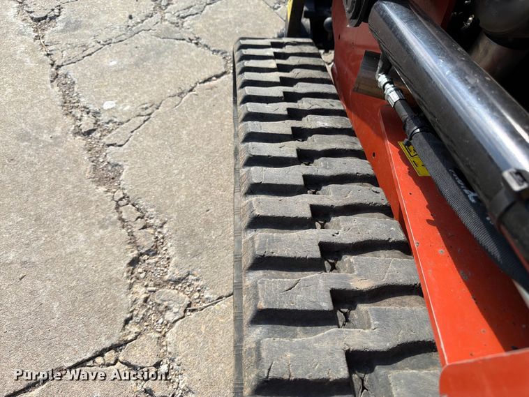 image for item DQ7765 2019 Ditch Witch SK1050 compact utility loader
