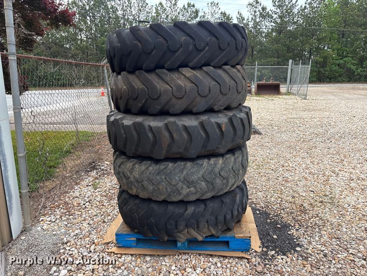 image for item DU6272 Tires and wheels