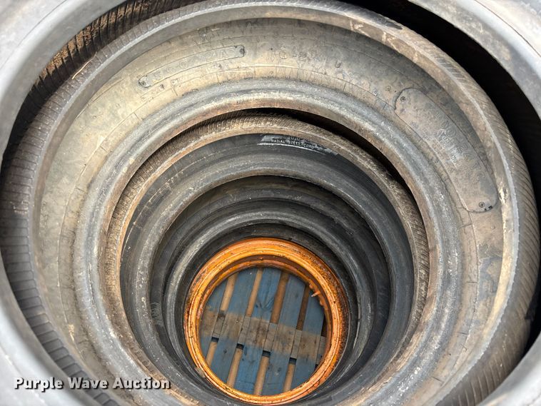 image for item DU6272 Tires and wheels