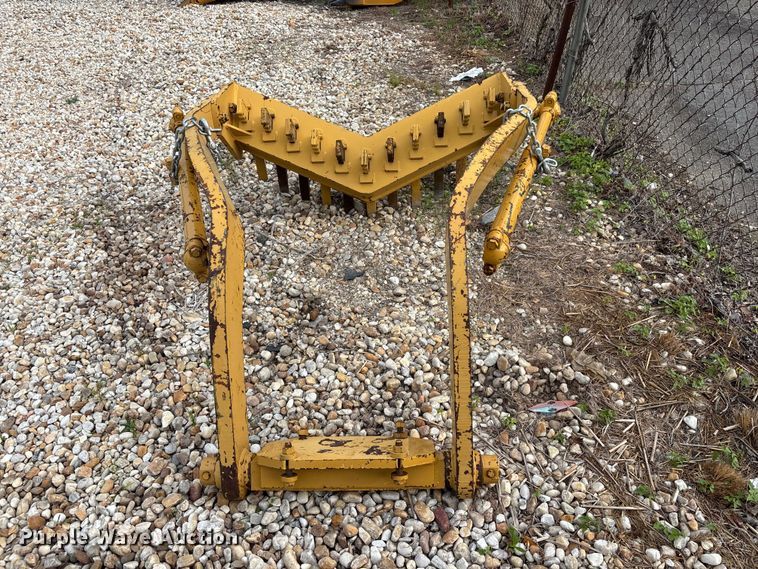 image for item DU6273 Caterpillar scarifier