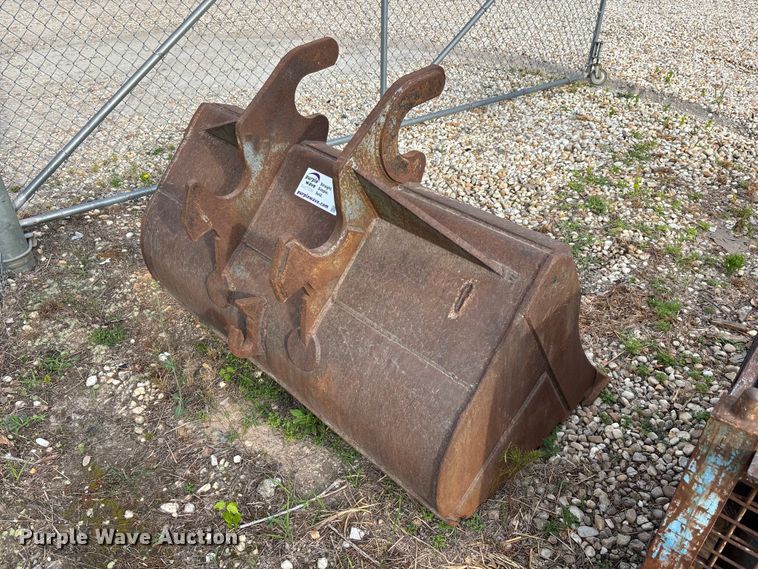 image for item DU6274 Excavator bucket