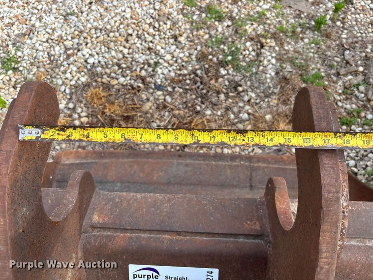 image for item DU6274 Excavator bucket