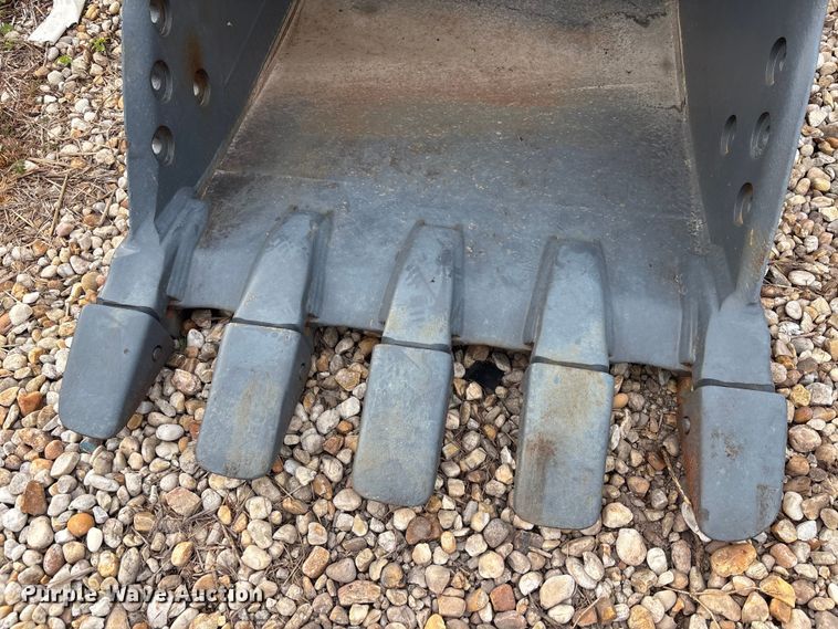 image for item DU6275 Caterpillar excavator bucket
