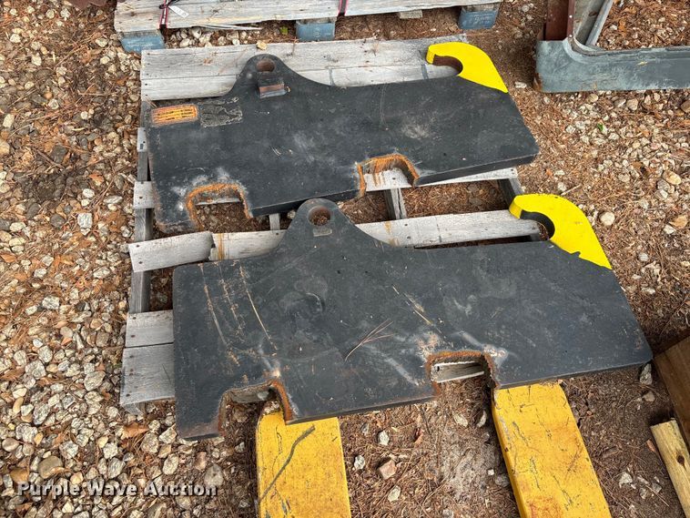 image for item DU6281 John Deere TRAM 644ER wheel loader forks