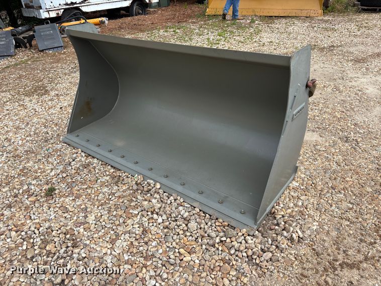 image for item DU6282 Volvo 11391109 wheel loader bucket