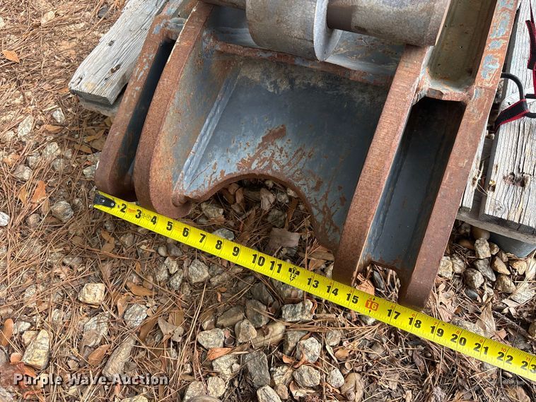 image for item DU6284 Excavator hydraulic thumb
