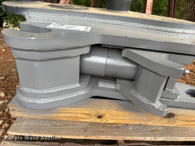 image for item DU6287 2019 Strickland Strickland PC360 hydraulic quick coupler