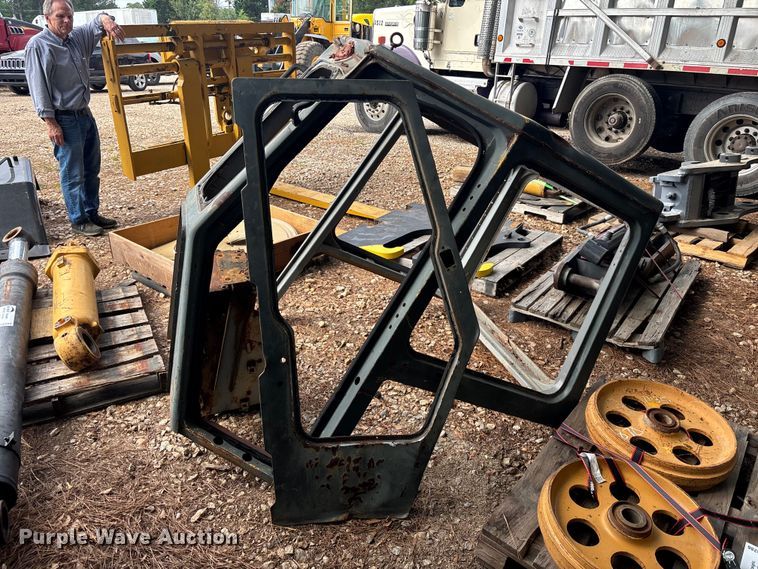 image for item DU6292 Dozer parts