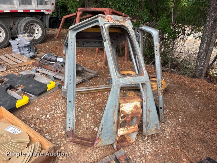image for item DU6292 Dozer parts