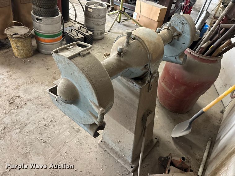 image for item DU6300 Bradford Metalmaster grinder
