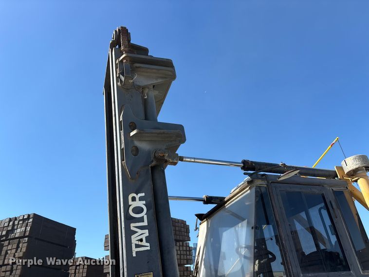 image for item DV4321 1999 Taylor THD300 forklift