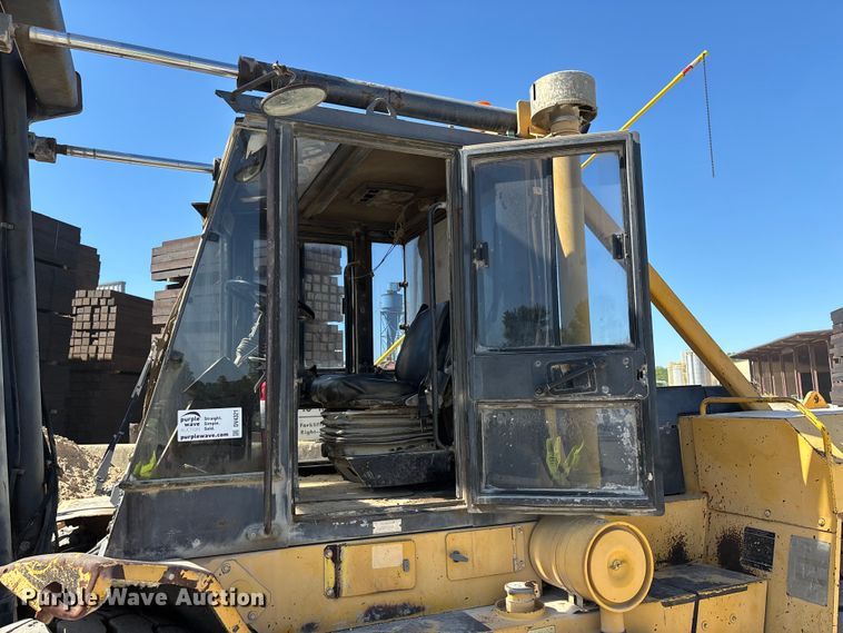image for item DV4321 1999 Taylor THD300 forklift