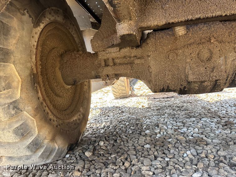 image for item DV4322 Prentice 2210 log loader