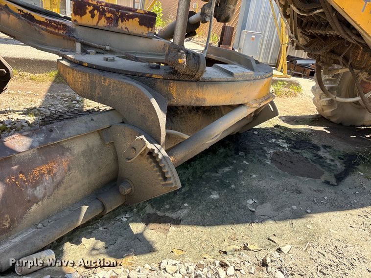 image for item DV4323 Galion G-18 motor grader