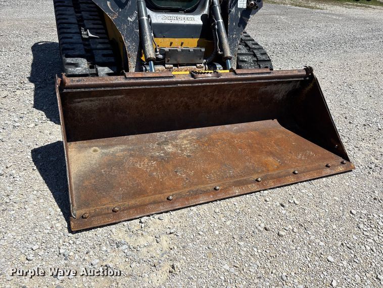 image for item DV4326 2022 John Deere 325G tracked skid steer loader