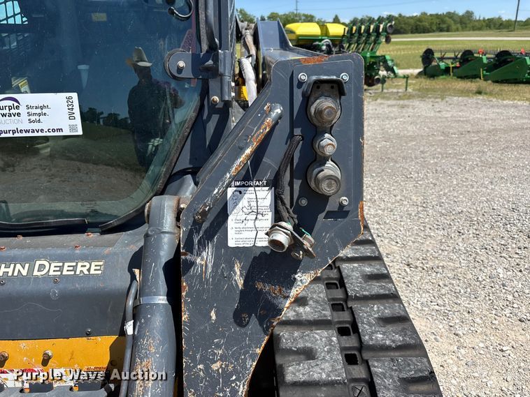image for item DV4326 2022 John Deere 325G tracked skid steer loader