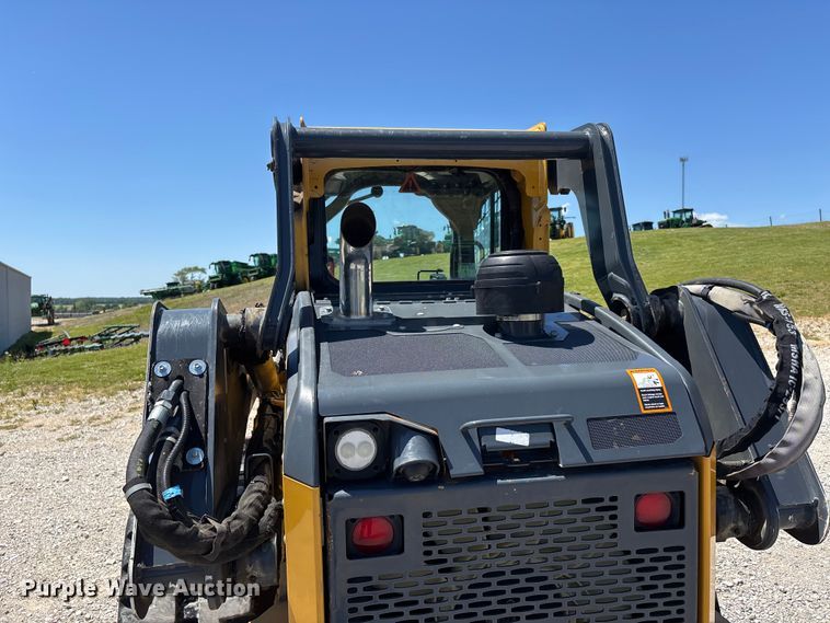 image for item DV4326 2022 John Deere 325G tracked skid steer loader