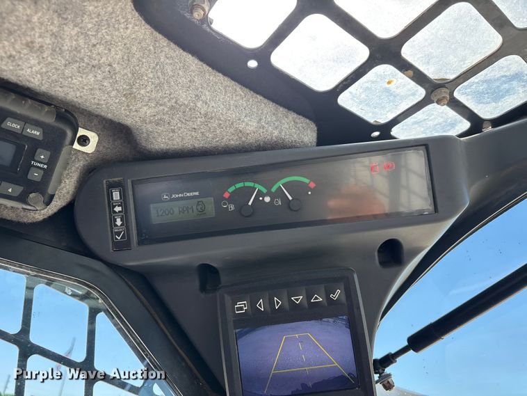 image for item DV4326 2022 John Deere 325G tracked skid steer loader