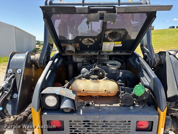image for item DV4326 2022 John Deere 325G tracked skid steer loader