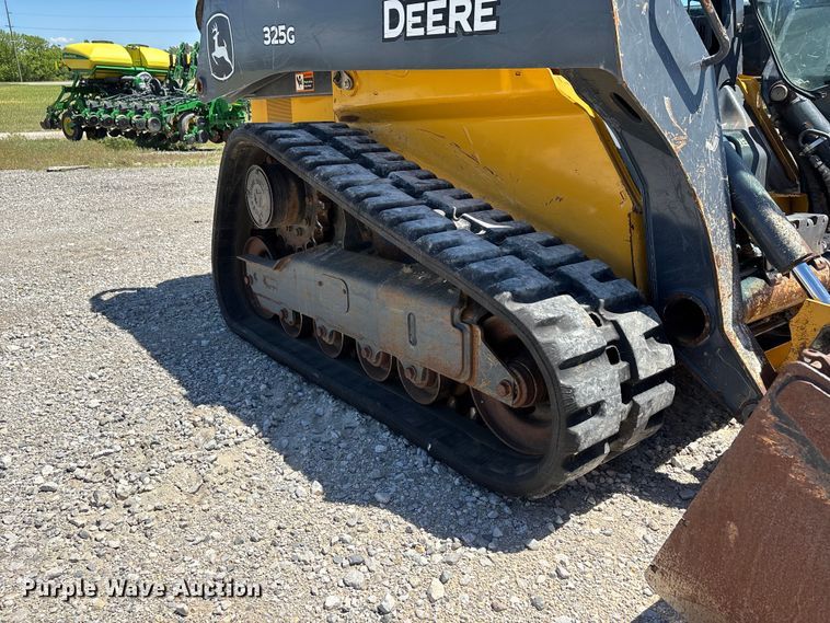 image for item DV4326 2022 John Deere 325G tracked skid steer loader
