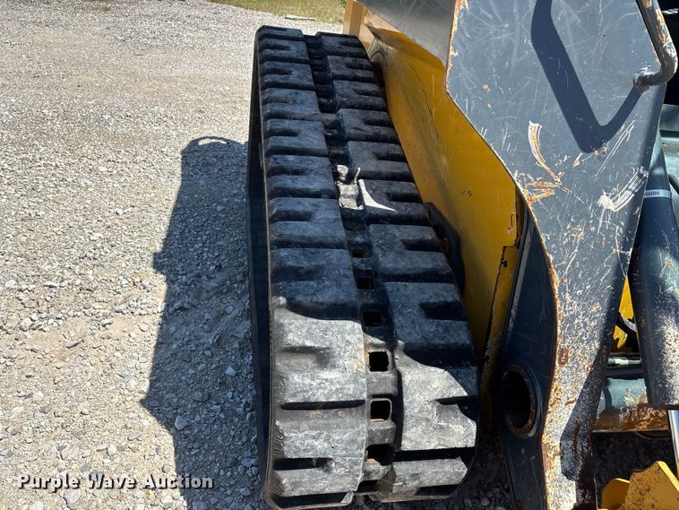 image for item DV4326 2022 John Deere 325G tracked skid steer loader