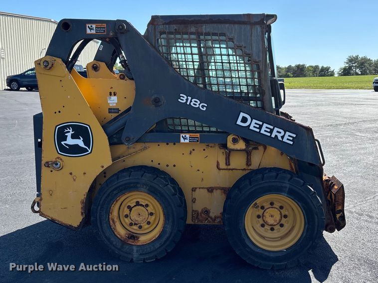 image for item DV4327 2020 John Deere 318G skid steer loader