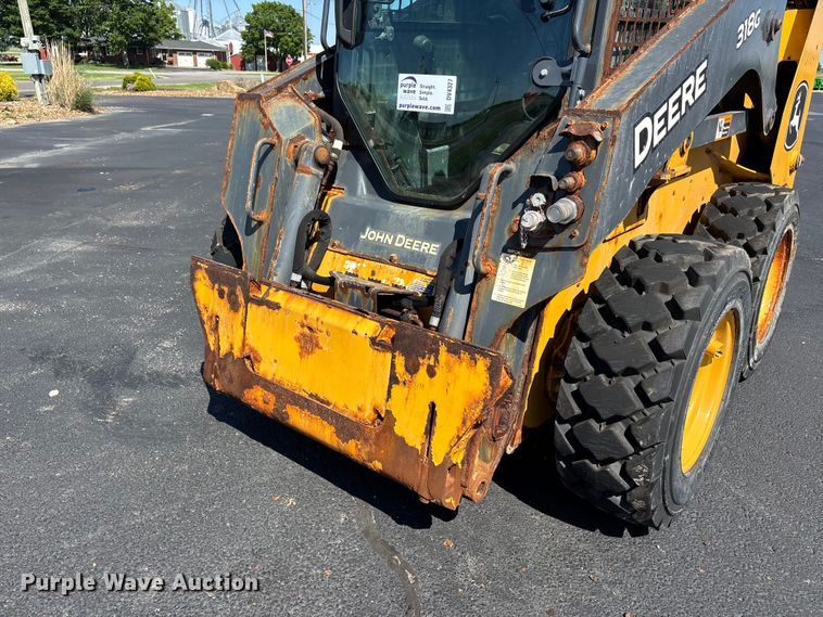 image for item DV4327 2020 John Deere 318G skid steer loader