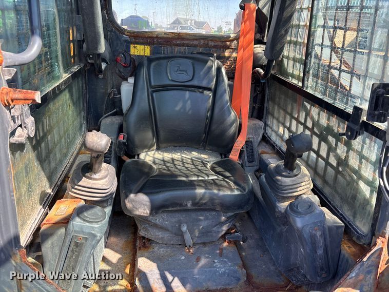 image for item DV4327 2020 John Deere 318G skid steer loader