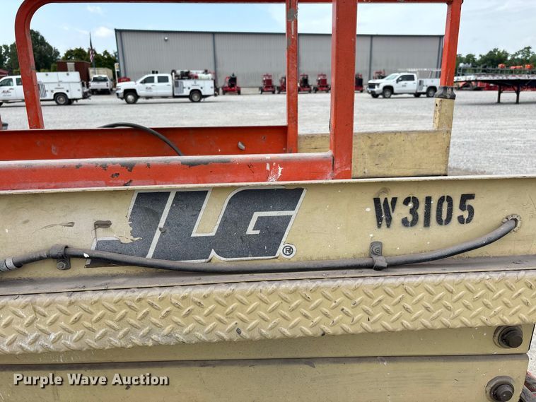 image for item DV4357 1997 JLG 2033E scissor lift