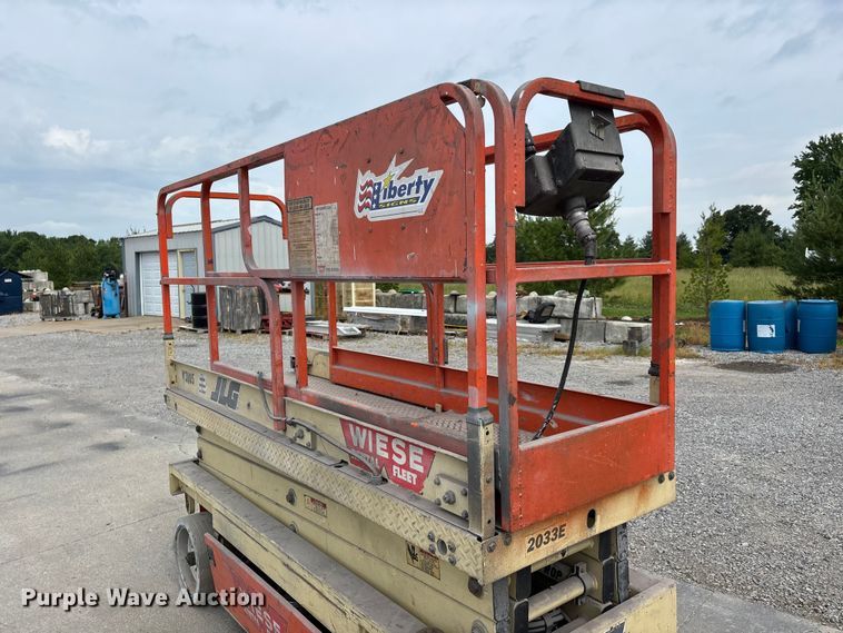image for item DV4357 1997 JLG 2033E scissor lift