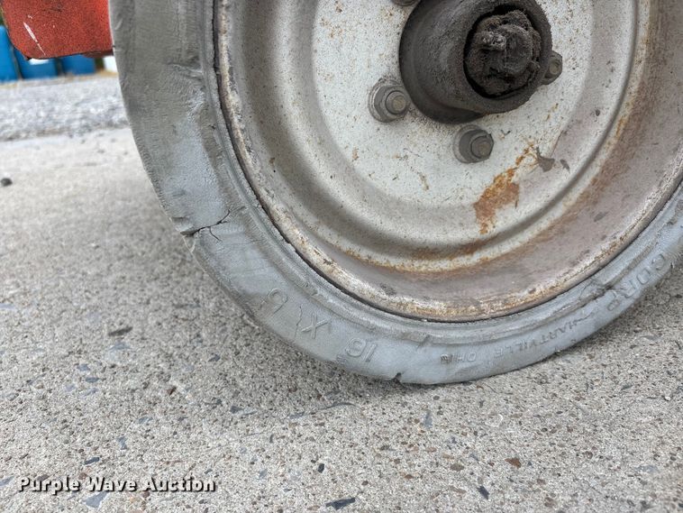 image for item DV4357 1997 JLG 2033E scissor lift