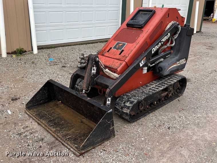 image for item DV4364 2007 Ditch Witch SK650 compact utility loader