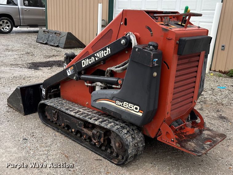 image for item DV4364 2007 Ditch Witch SK650 compact utility loader