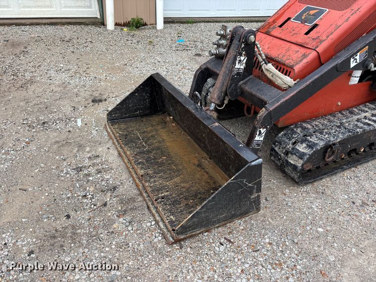 image for item DV4364 2007 Ditch Witch SK650 compact utility loader