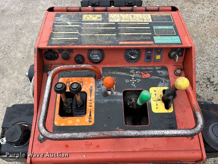 image for item DV4364 2007 Ditch Witch SK650 compact utility loader