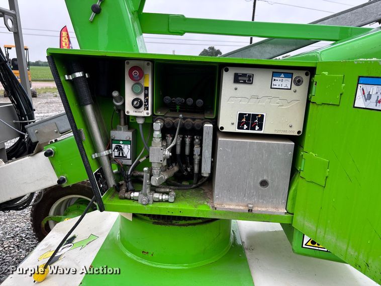 image for item DV4374 Nifty Lift SP 34 NE boom lift