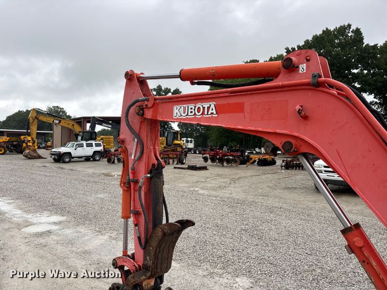 image for item DV4377 2018 Kubota KX71-3 mini excavator