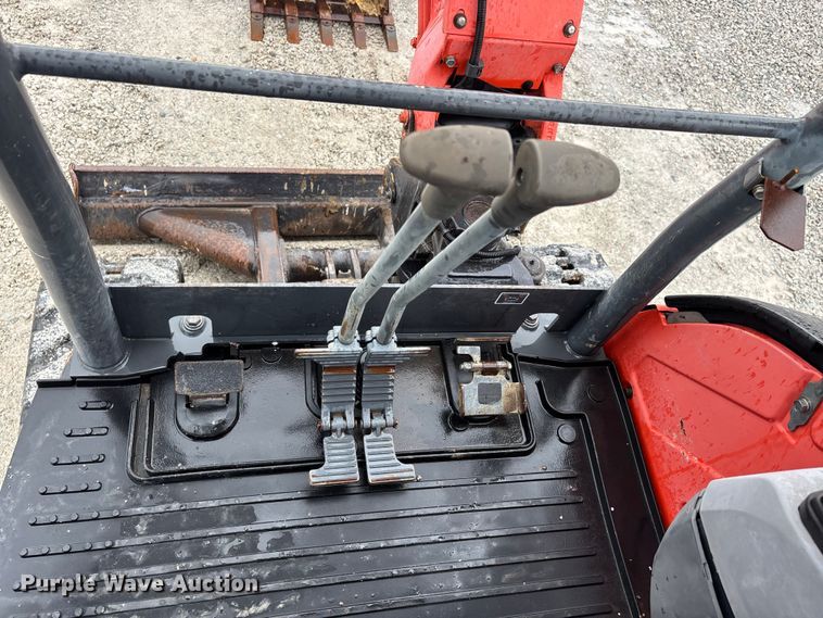 image for item DV4377 2018 Kubota KX71-3 mini excavator