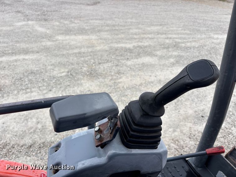 image for item DV4377 2018 Kubota KX71-3 mini excavator
