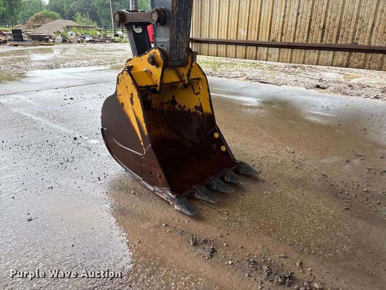 image for item DV4378 2023 John Deere 130P excavator