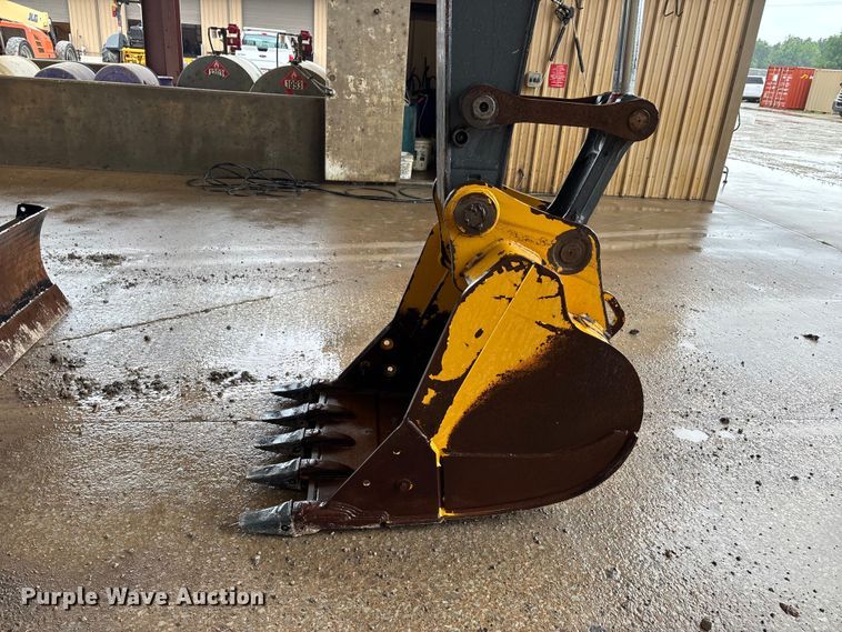 image for item DV4378 2023 John Deere 130P excavator