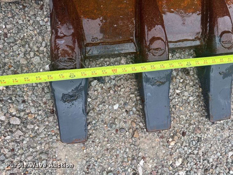 image for item DV4378 2023 John Deere 130P excavator