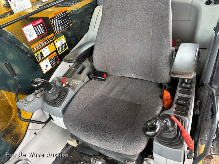 image for item DV4378 2023 John Deere 130P excavator