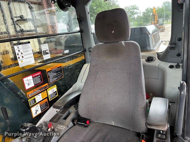 image for item DV4378 2023 John Deere 130P excavator